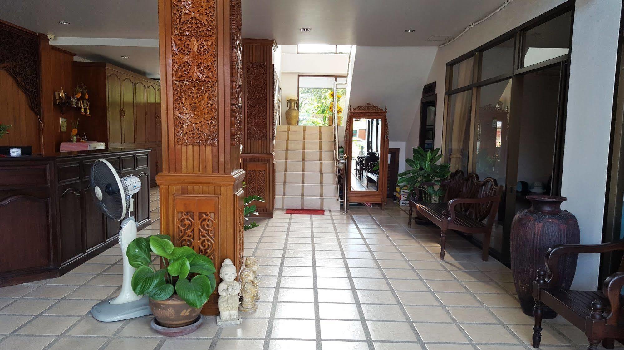 Holiday Guest House Chaweng Beach Exteriör bild