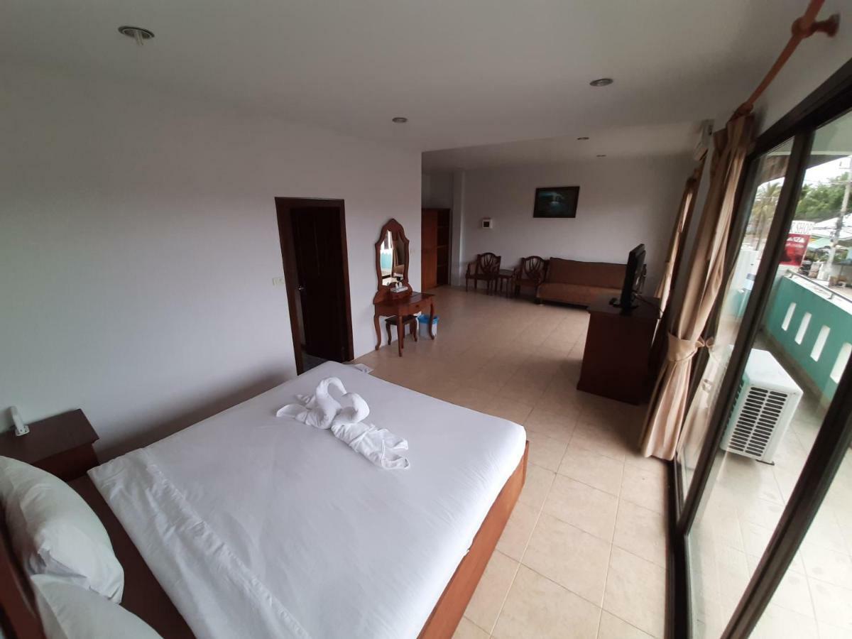 Holiday Guest House Chaweng Beach Exteriör bild